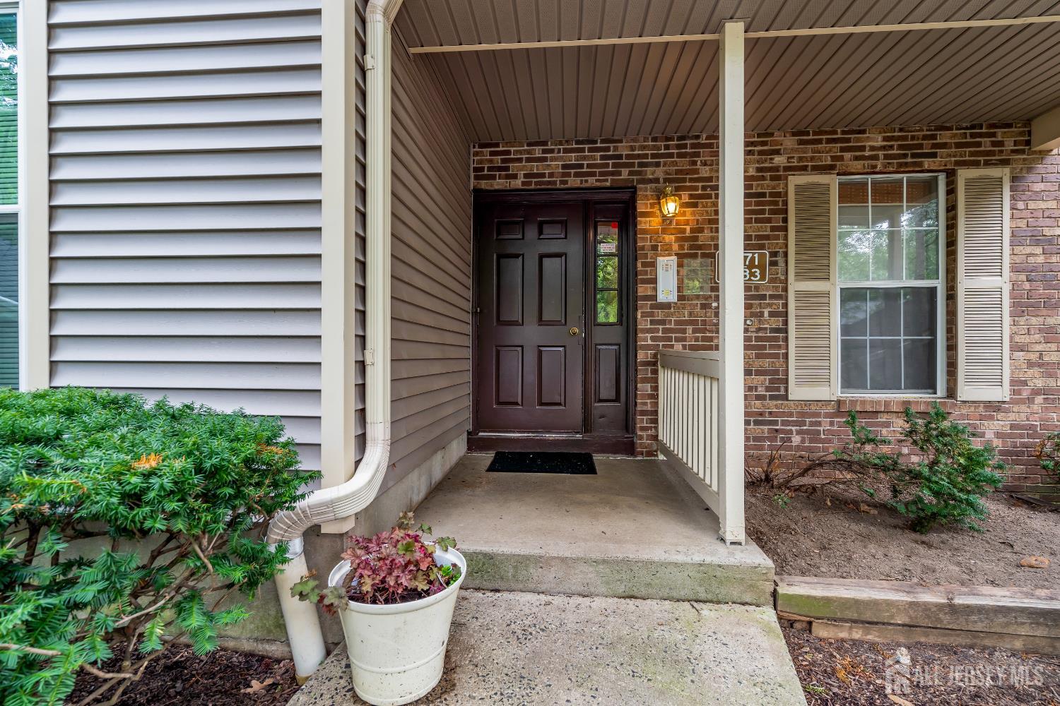 2172 Ash Court Image 2