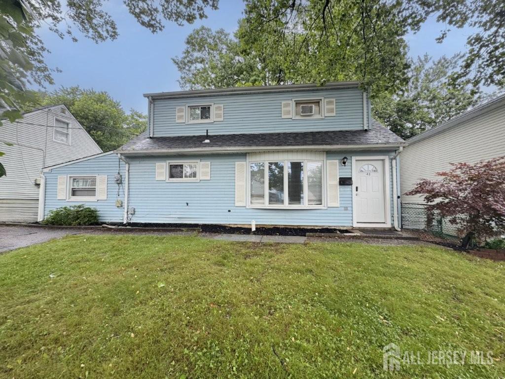 41 Kendall Drive, Sayreville, NJ, 08859