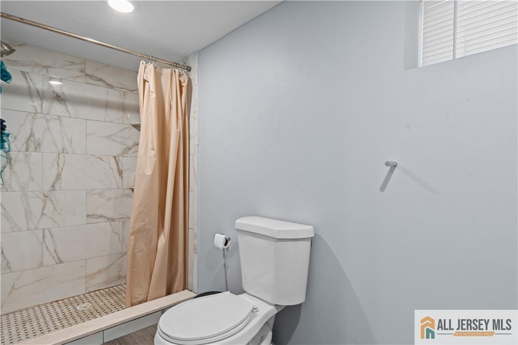 435 Ashley Street, Perth Amboy, NJ, 08861 image 17