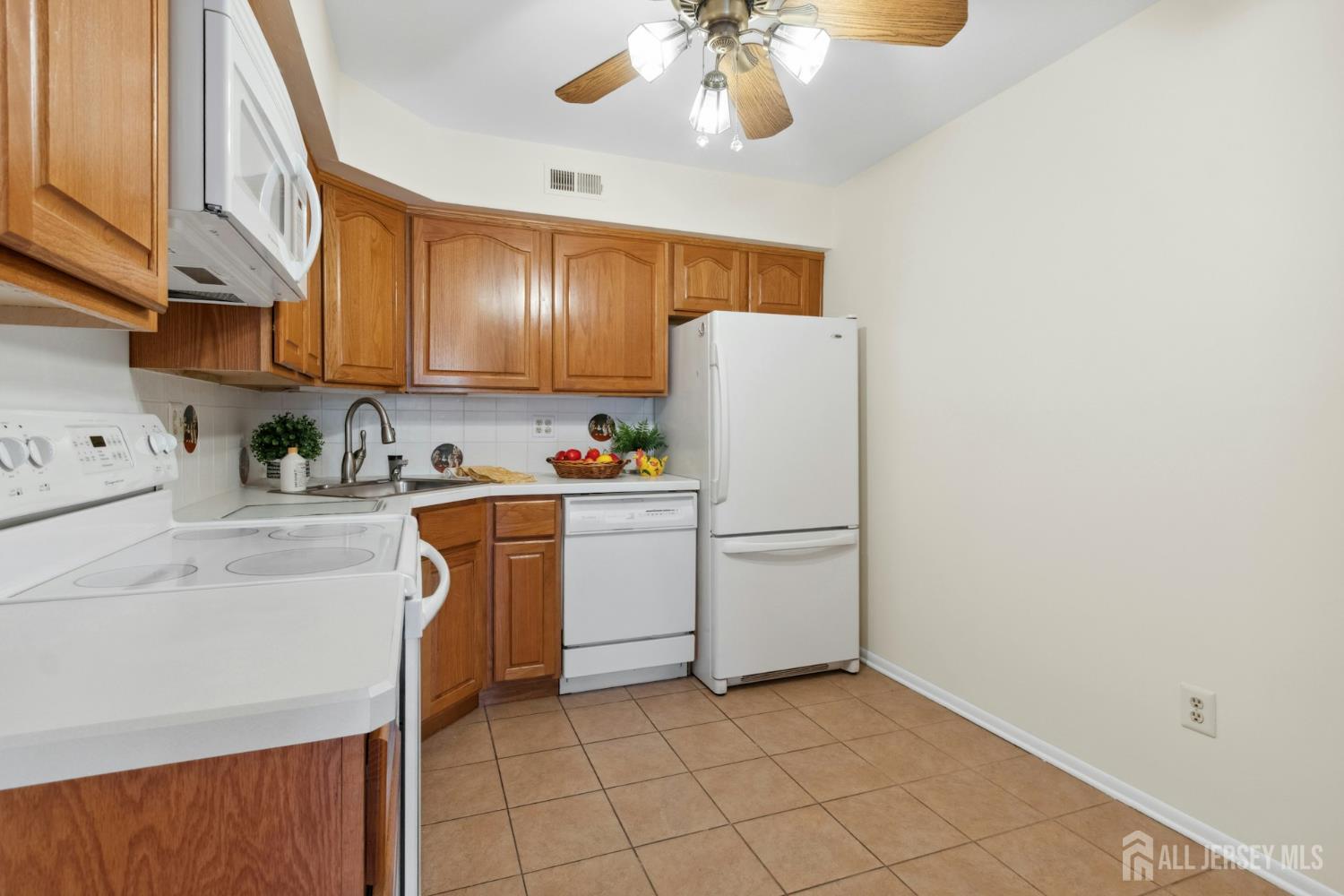 7 Tisbury Court, Scotch Plains, NJ, 07076 image 11