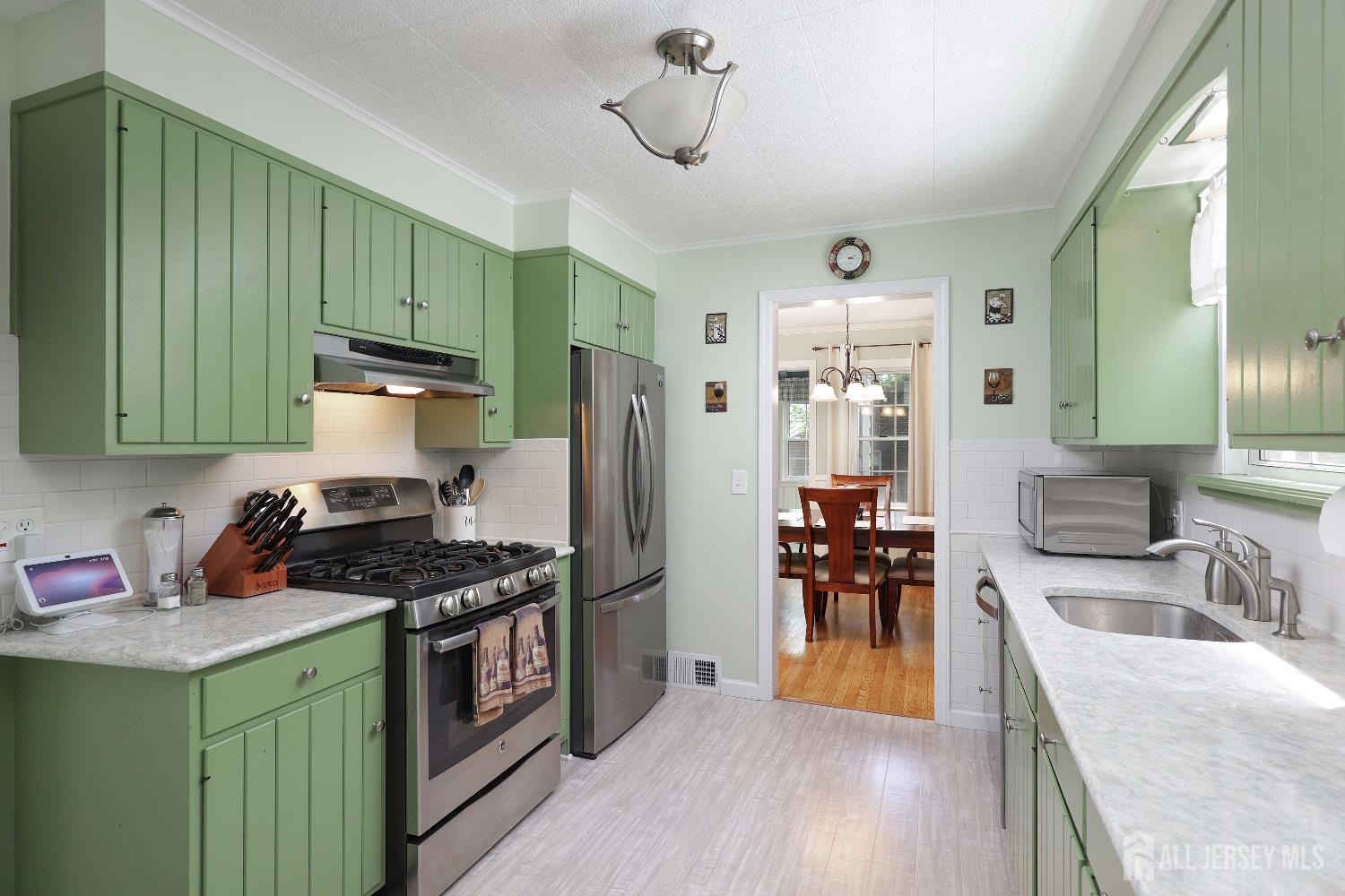 70 Surrey Lane, Woodbridge Proper, NJ, 07067 image 9
