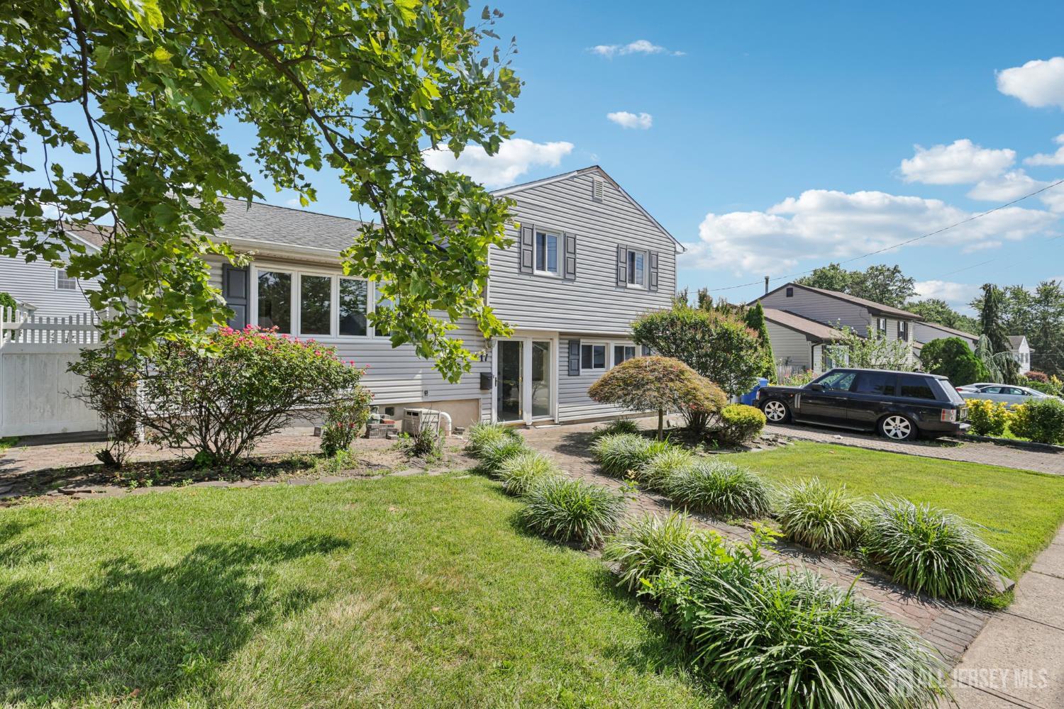 17 Aberdeen Avenue Image 2