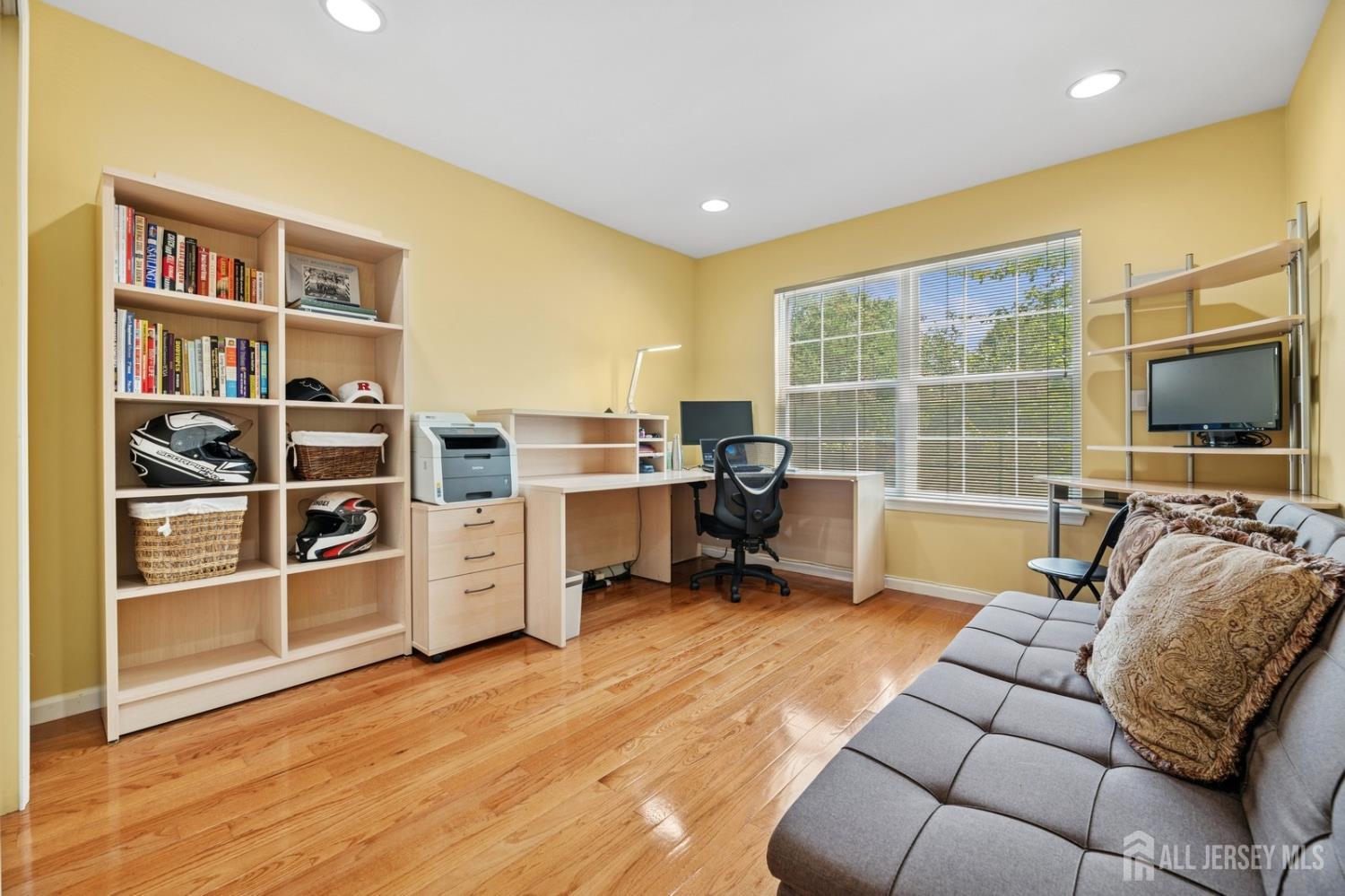 44 Windsong Circle, East Brunswick, NJ, 08816 image 32