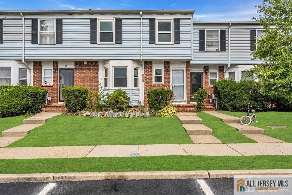17 Begonia Court, Sayreville, NJ, 08872