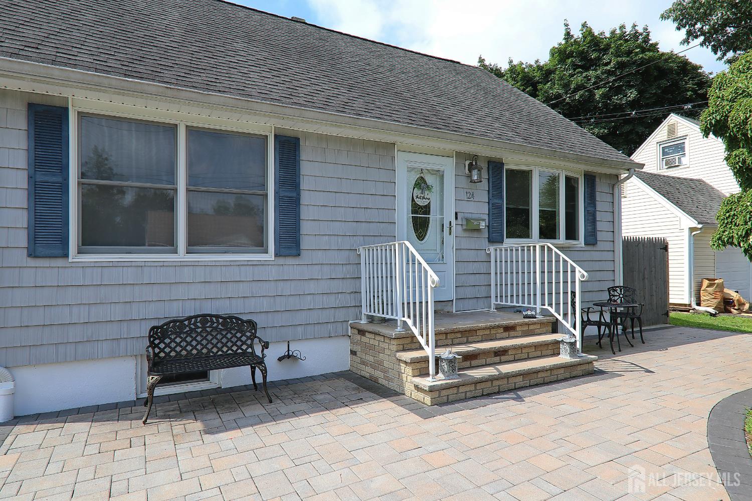 124 Conklin Street Image 3