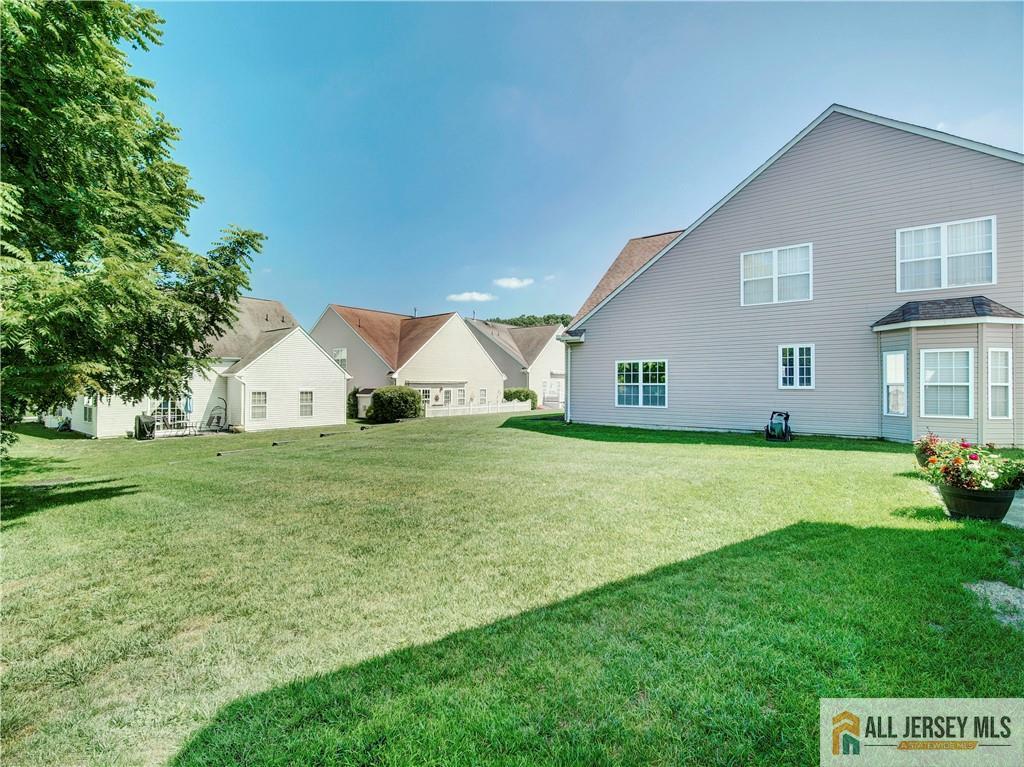 10 Holly Manor Court, Helmetta, NJ, 08828 image 32