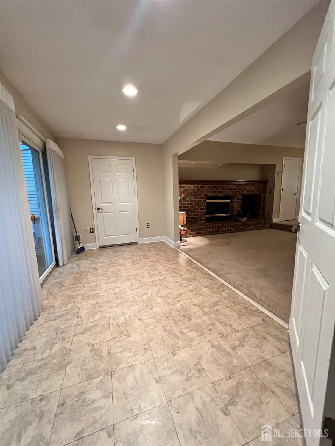 37 Albury Way, North Brunswick, NJ, 08902 image 16