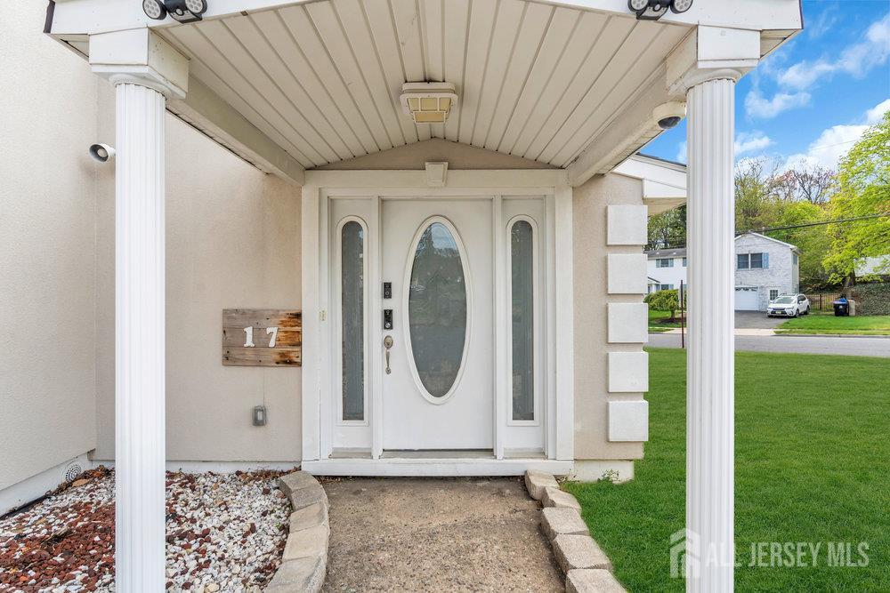 17 Thomas Road Image 4