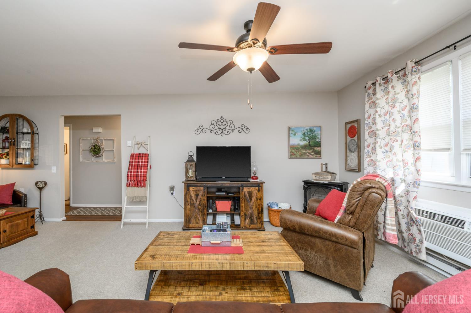37 S Chestnut Avenue, Whiting, NJ, 08759 image 6