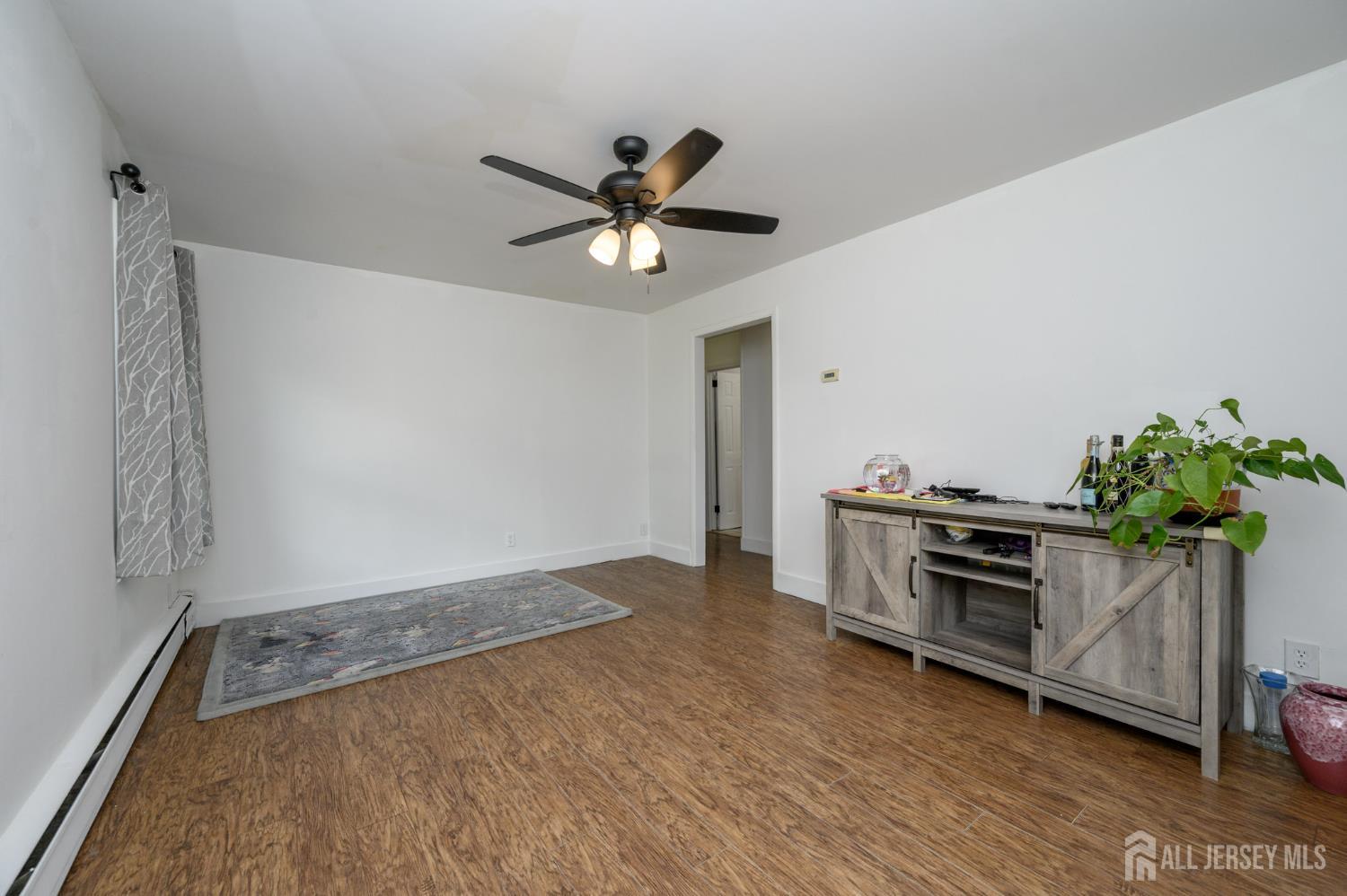 11 Weamaconk Drive Image 4