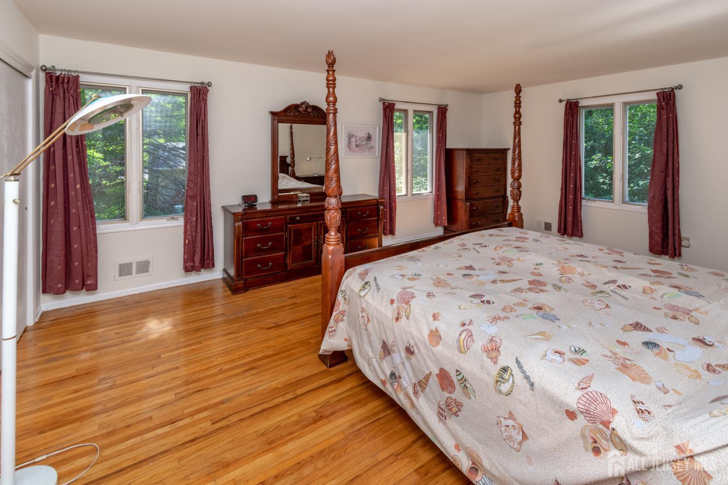 40 Phelps Avenue, New Brunswick, NJ, 08901 image 24