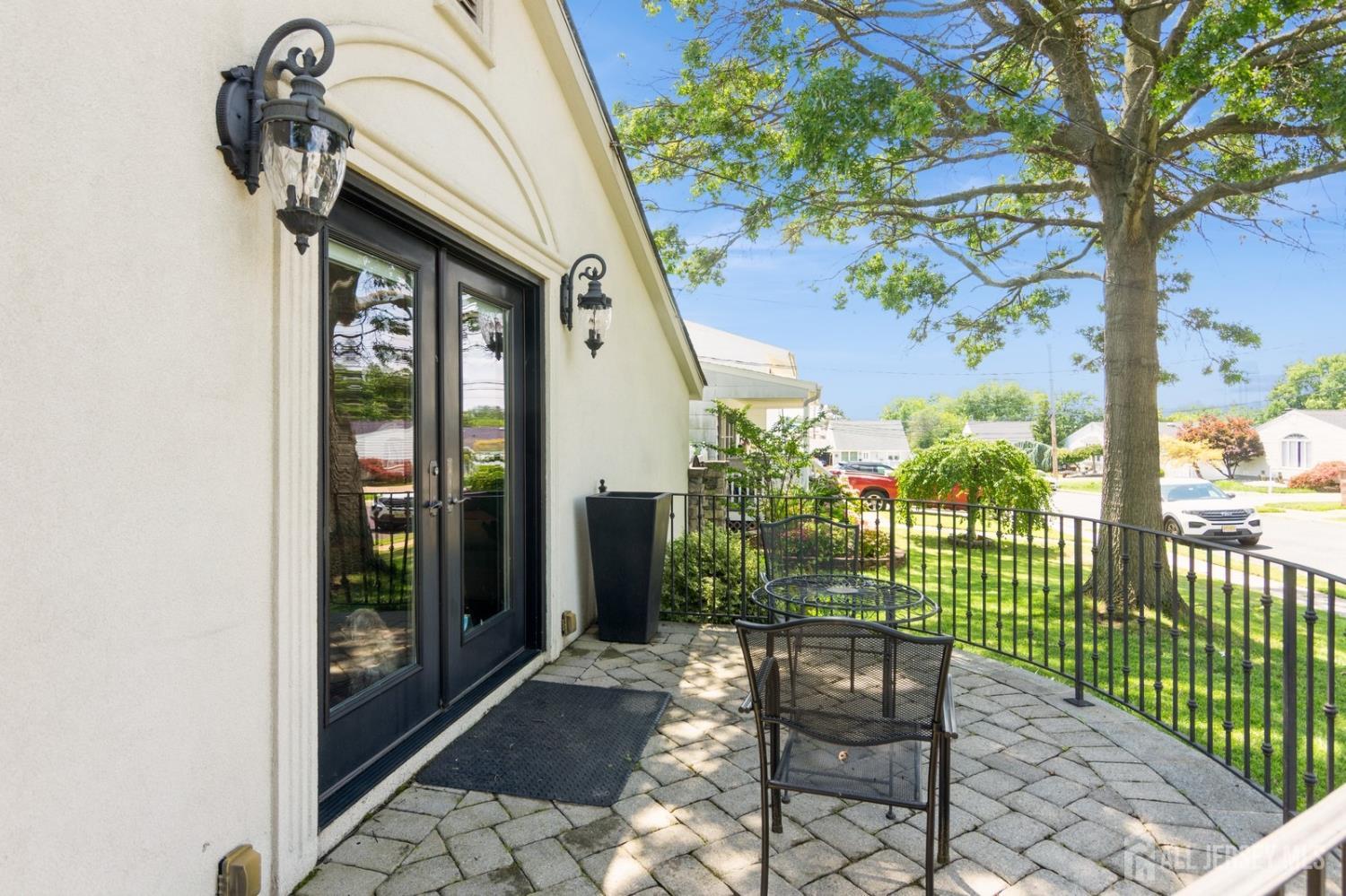 70 Woodshore W Image 4