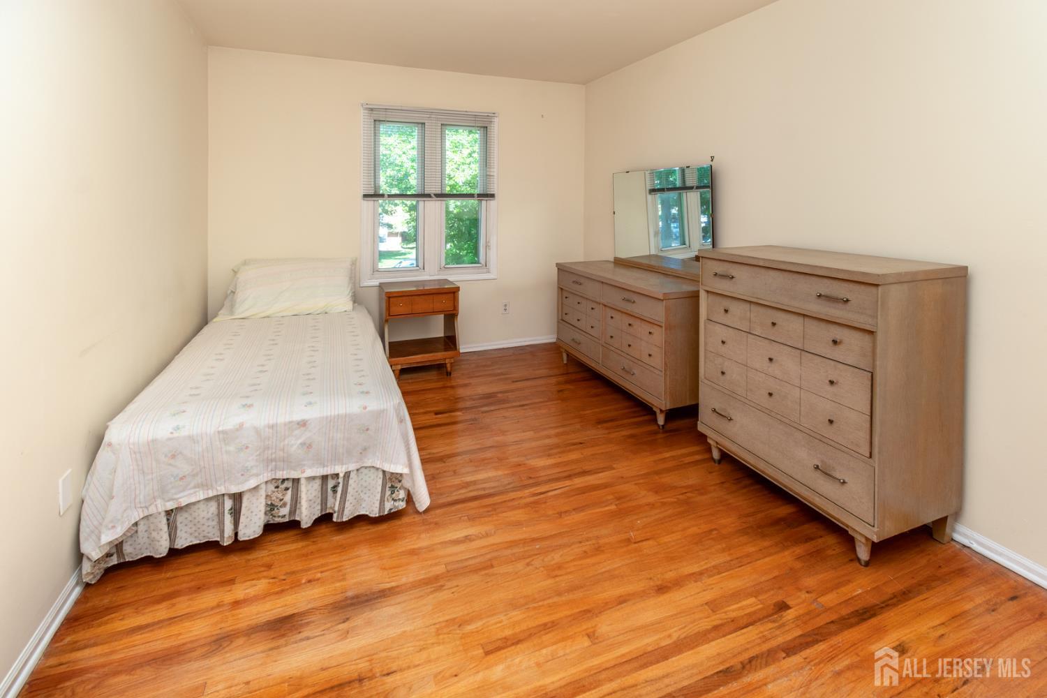 40 Phelps Avenue, New Brunswick, NJ, 08901 image 32