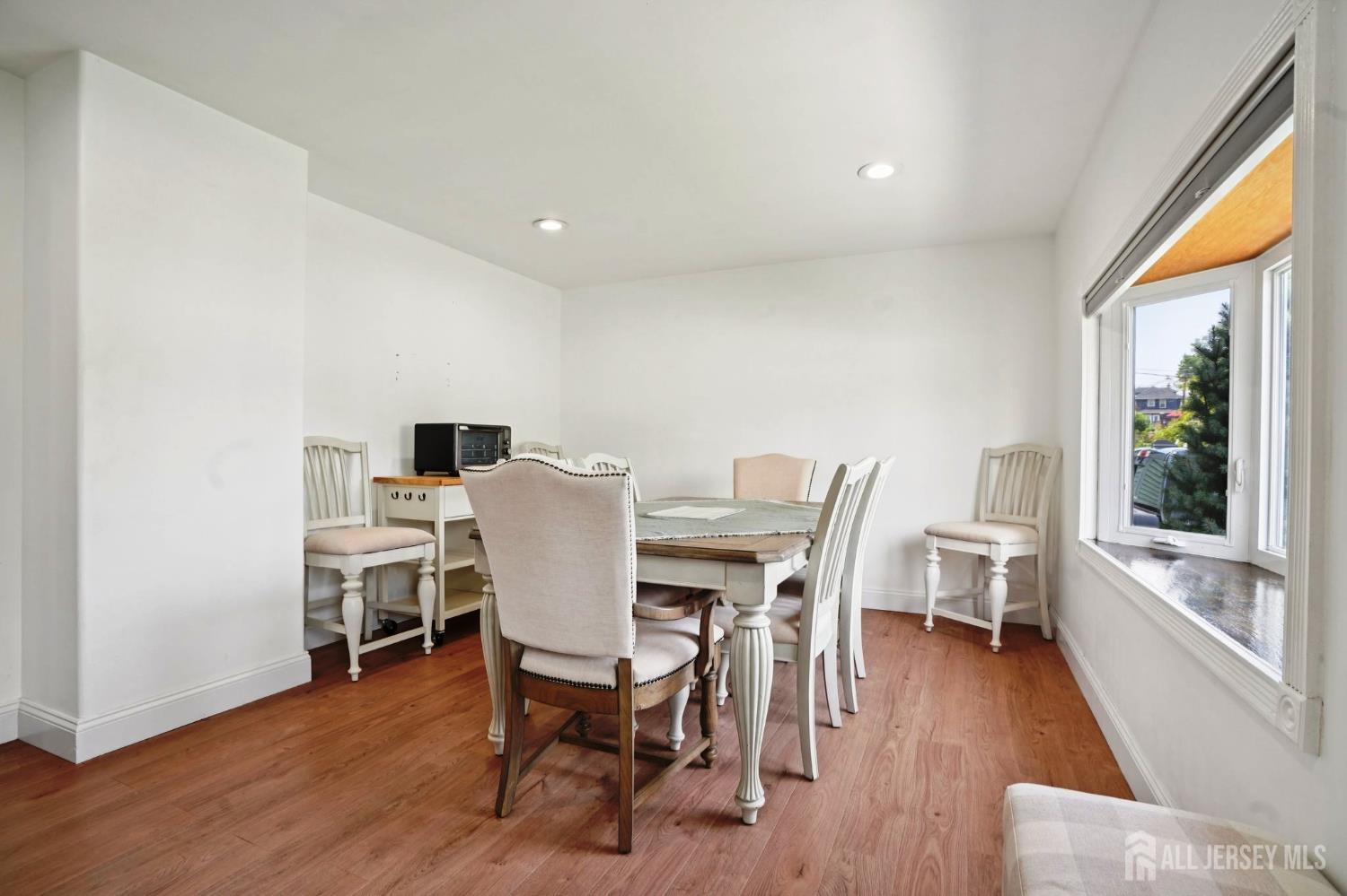 27 George Street Image 4