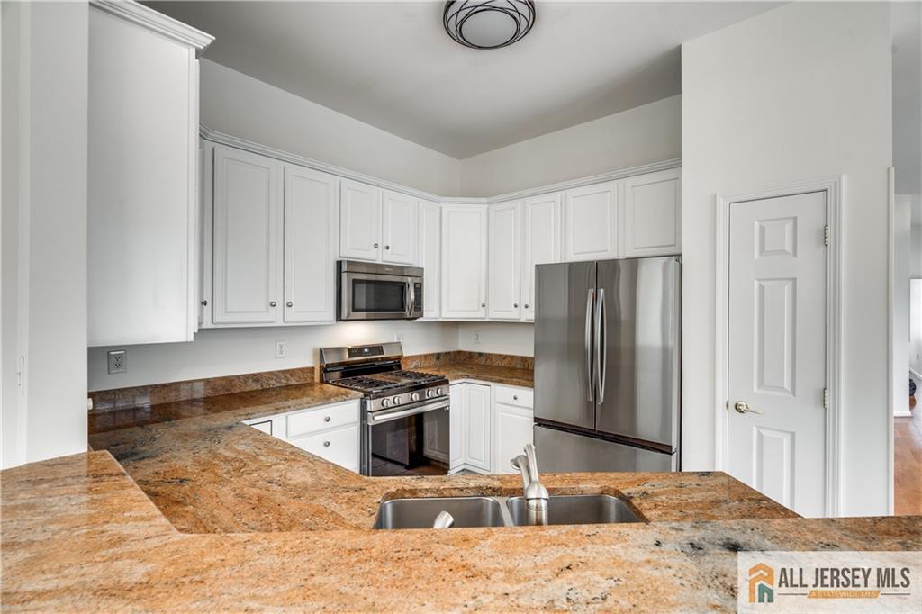 11 Hagerty Lane, Cranbury, NJ, 08512 image 9