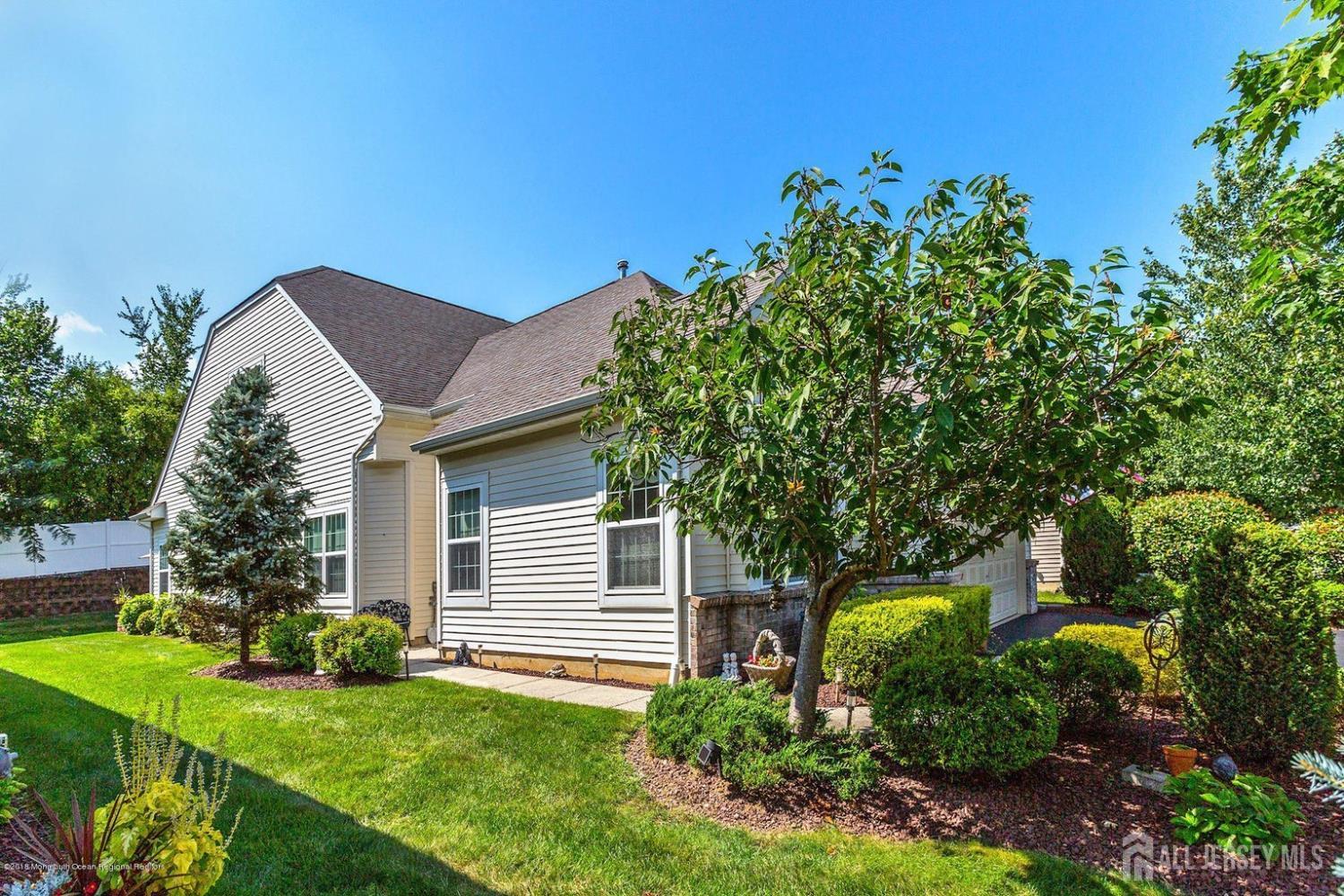 157 Valencia Drive Image 2