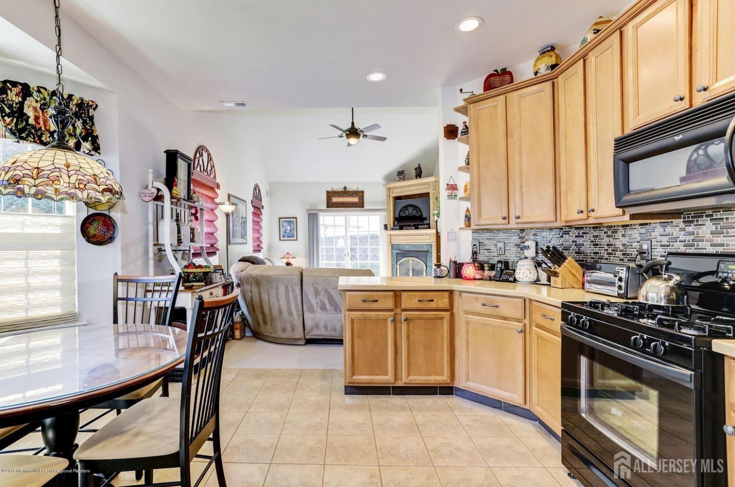 157 Valencia Drive, Monroe, NJ, 08831 image 8
