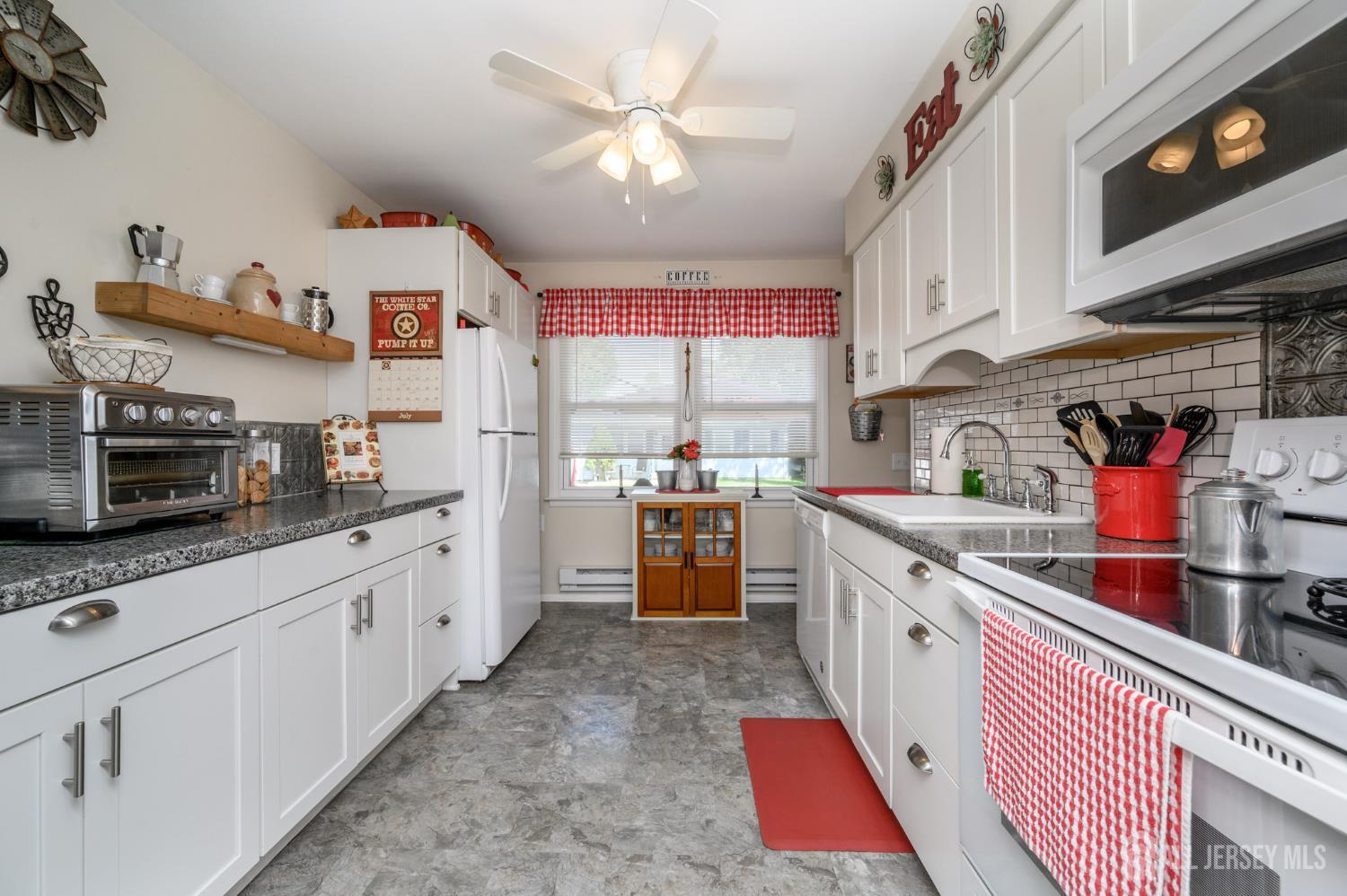 37 S Chestnut Avenue, Whiting, NJ, 08759 image 11