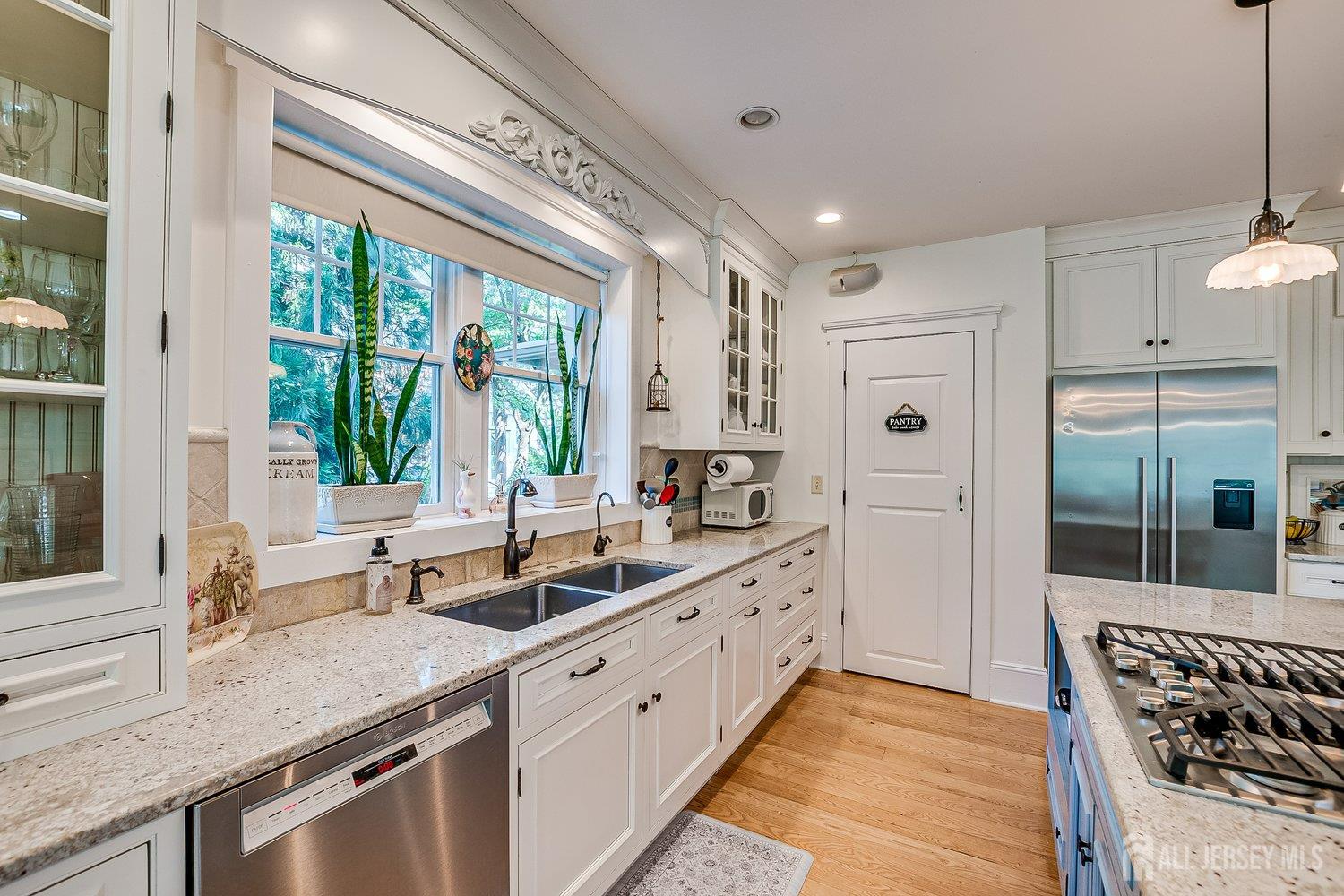 28 Clinton Place, Metuchen, NJ, 08840 image 12