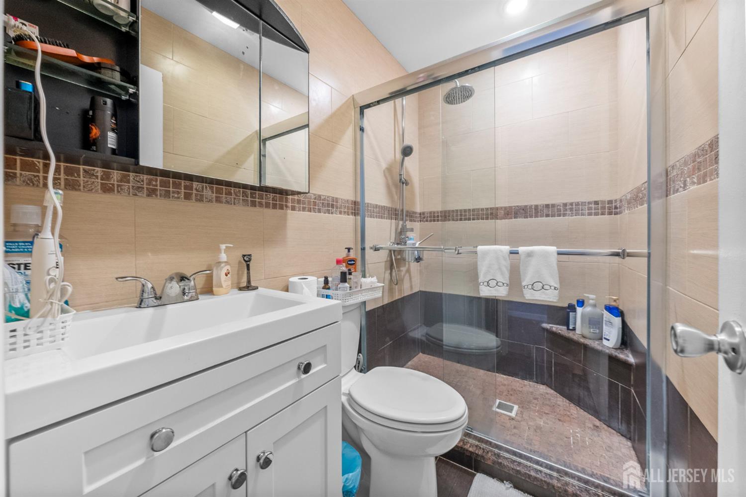 1058 Schmidt Lane, North Brunswick, NJ, 08902 image 25