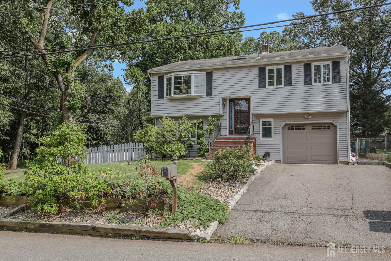 101 Alfred Street Image 4