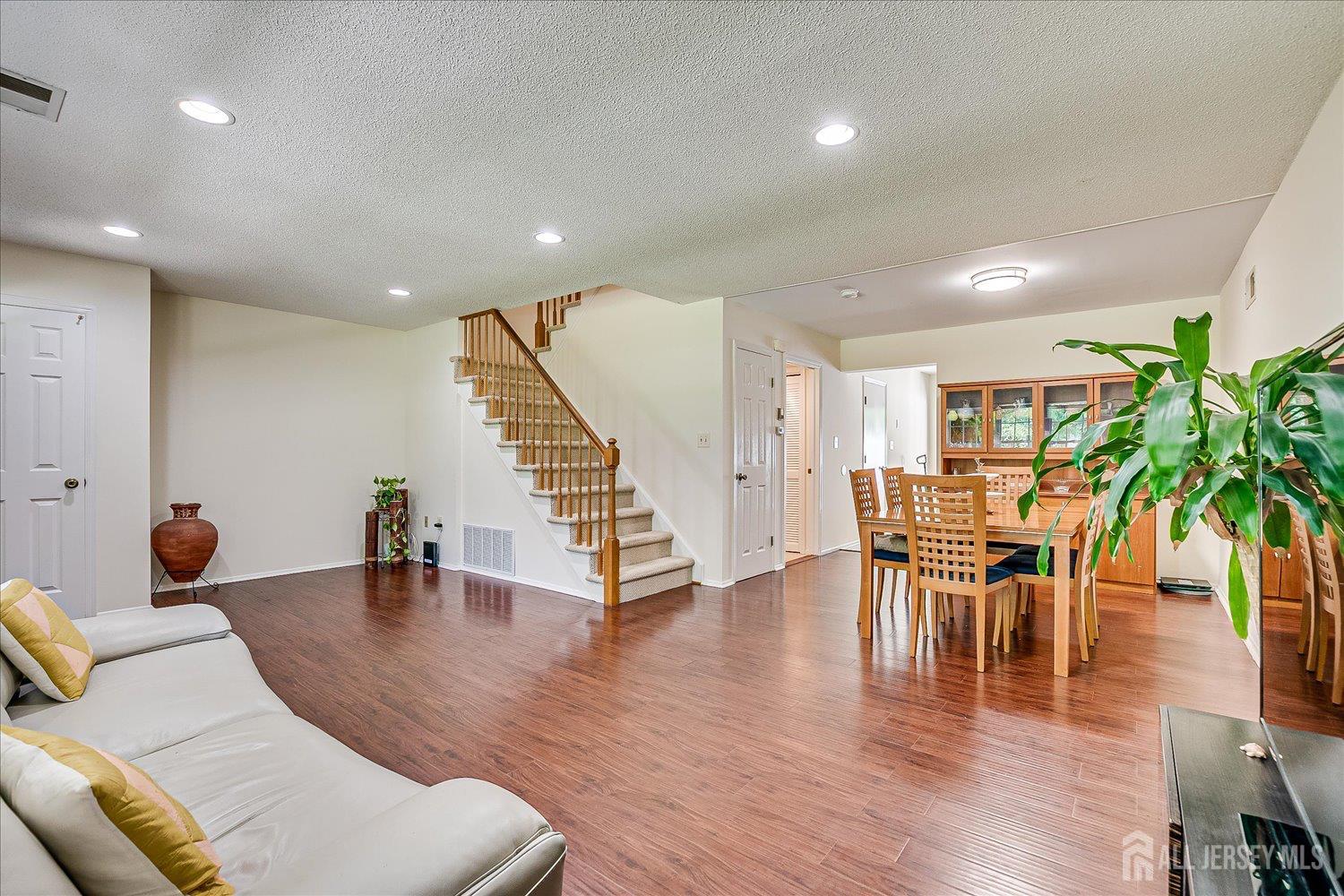 900 Thomas Avenue, North Brunswick, NJ, 08902 image 30