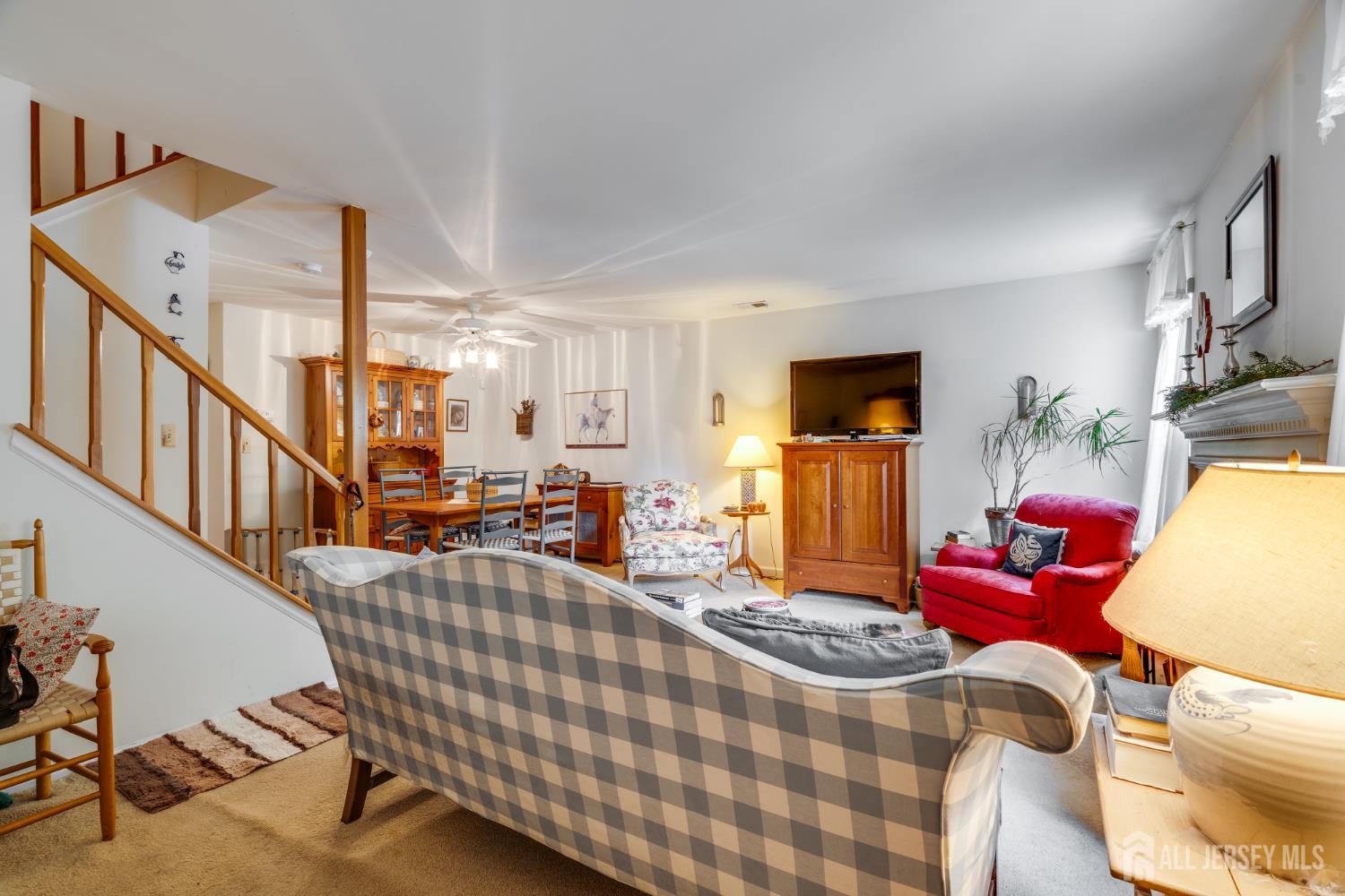 43 Nottingham Way Image 3