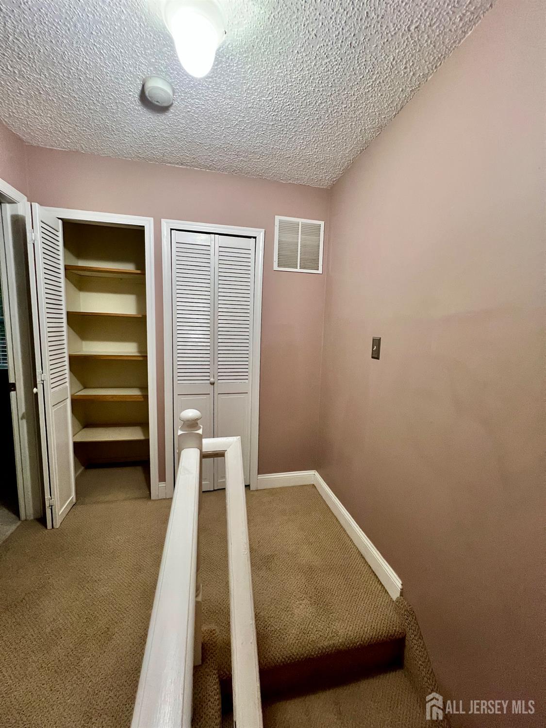 37 Albury Way, North Brunswick, NJ, 08902 image 25