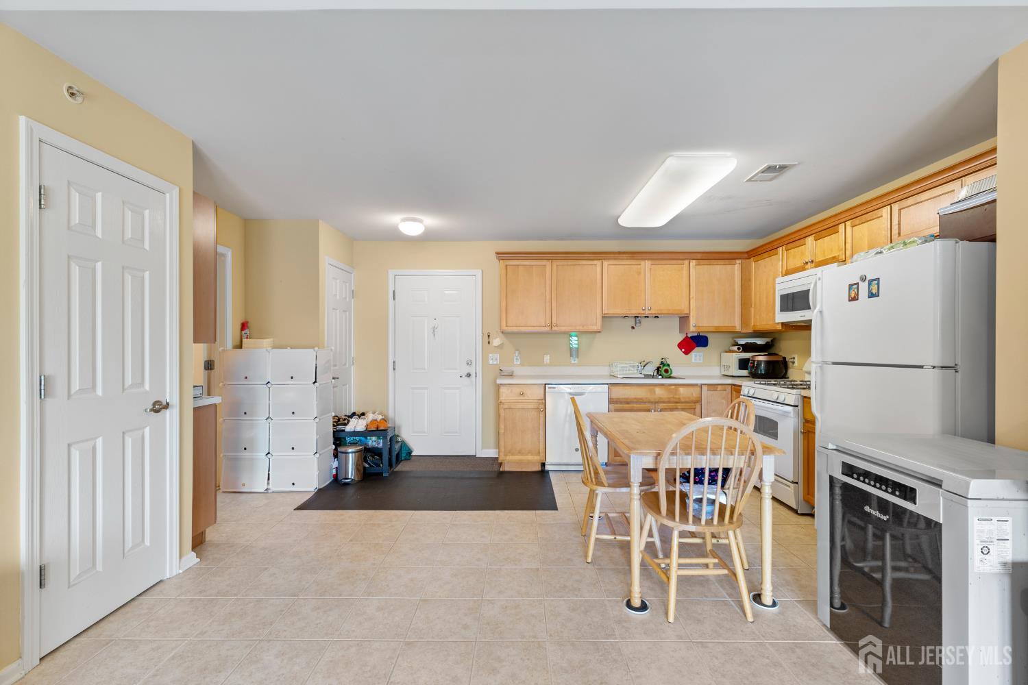131 Liddle Avenue, Edison, NJ, 08837 image 6