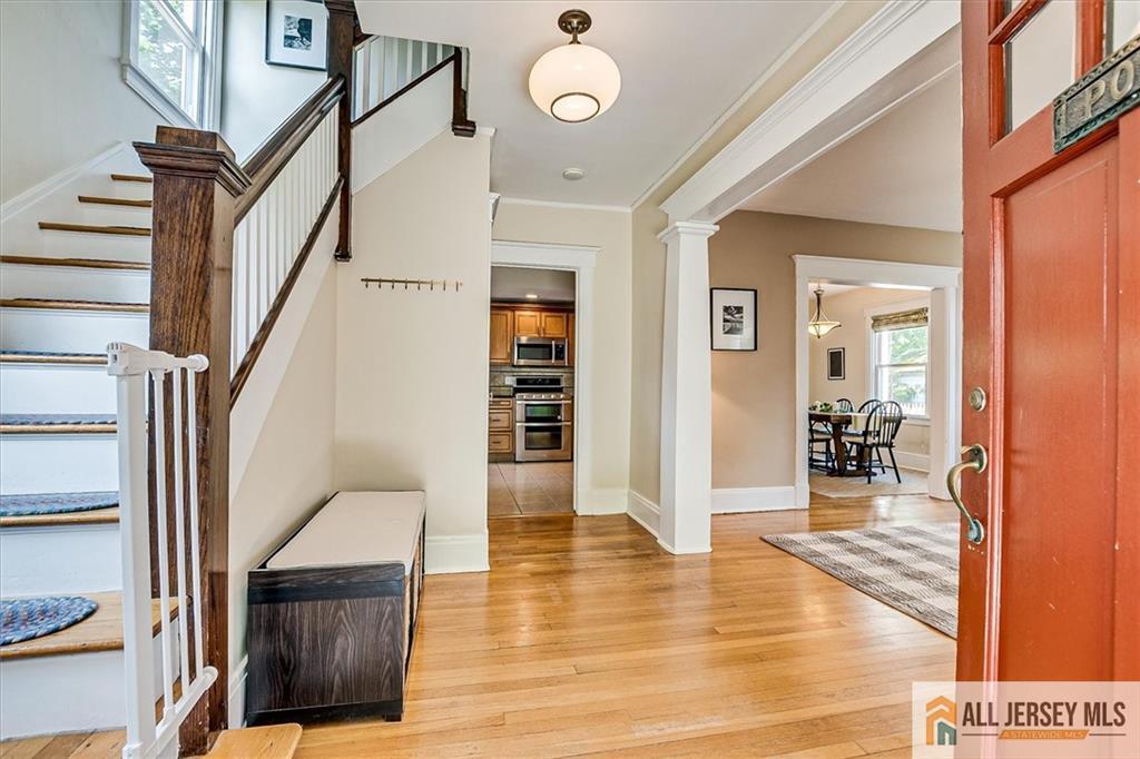 135 N 5th Avenue Image 4