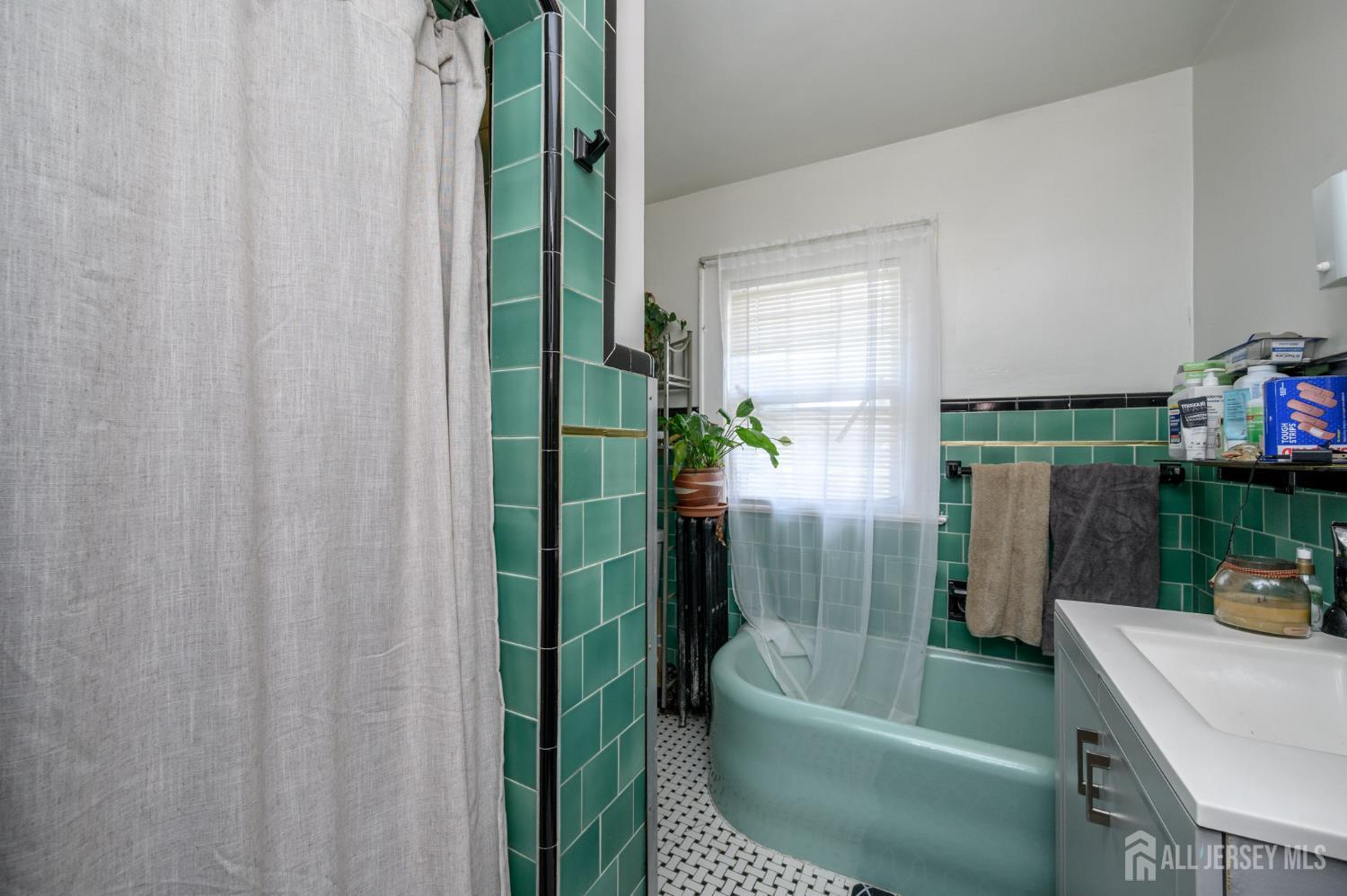 84 E Somerset Street, Raritan, NJ, 08869 image 21