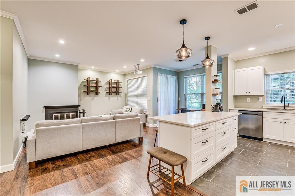 4211 Bayberry Court Image 2