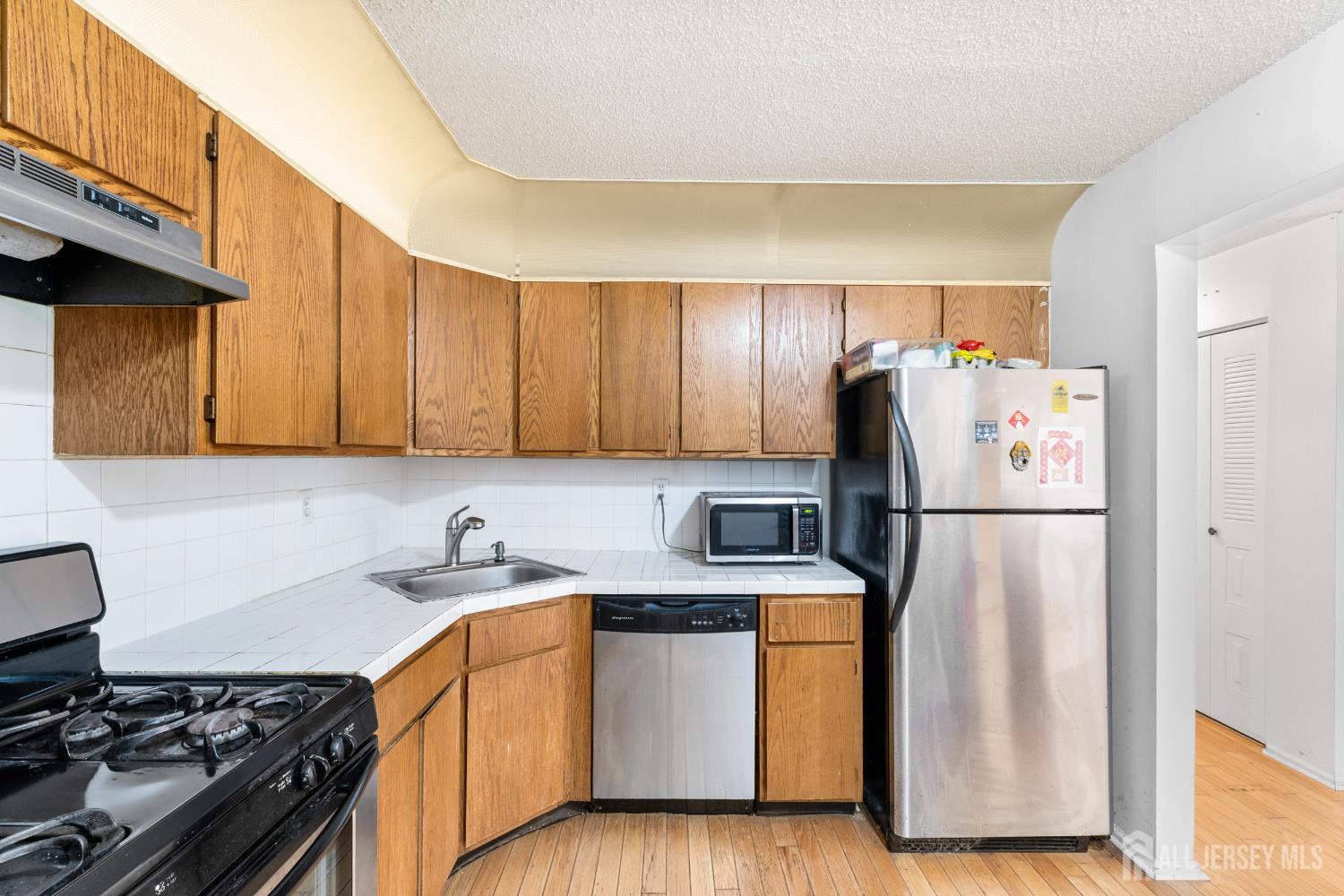255 Hampshire Court, Piscataway, NJ, 08854 image 8