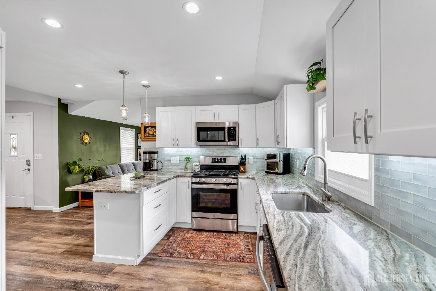 208 hilltop Boulevard, Old Bridge, NJ, 07735 image 7