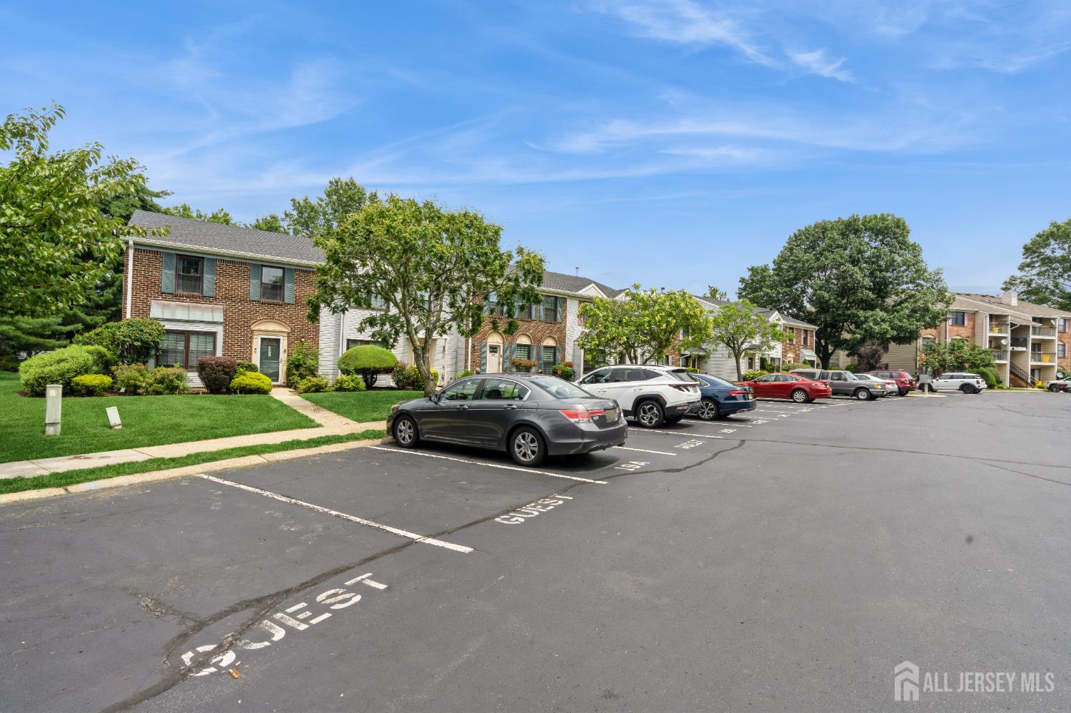 391 Danbury Lane Image 2