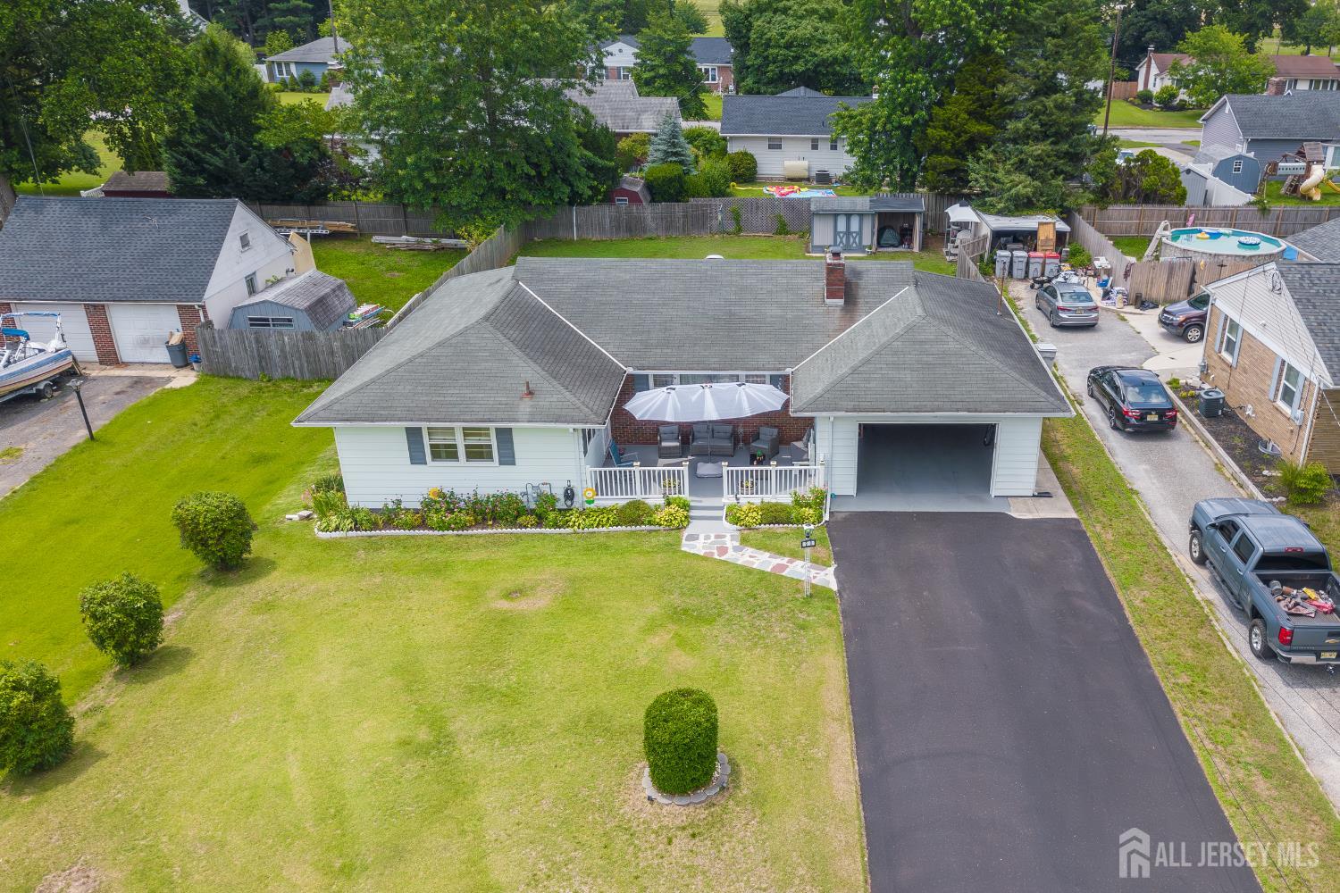 90 Oaklawn Terrace Image 2