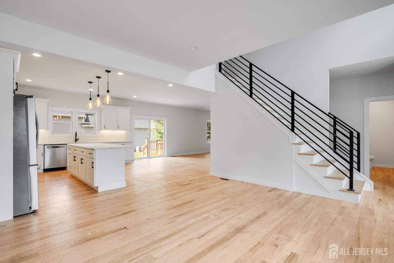 705 Plainfield Avenue Image 1