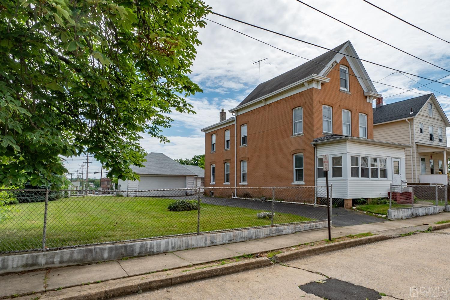 13 Holmes Avenue Image 2