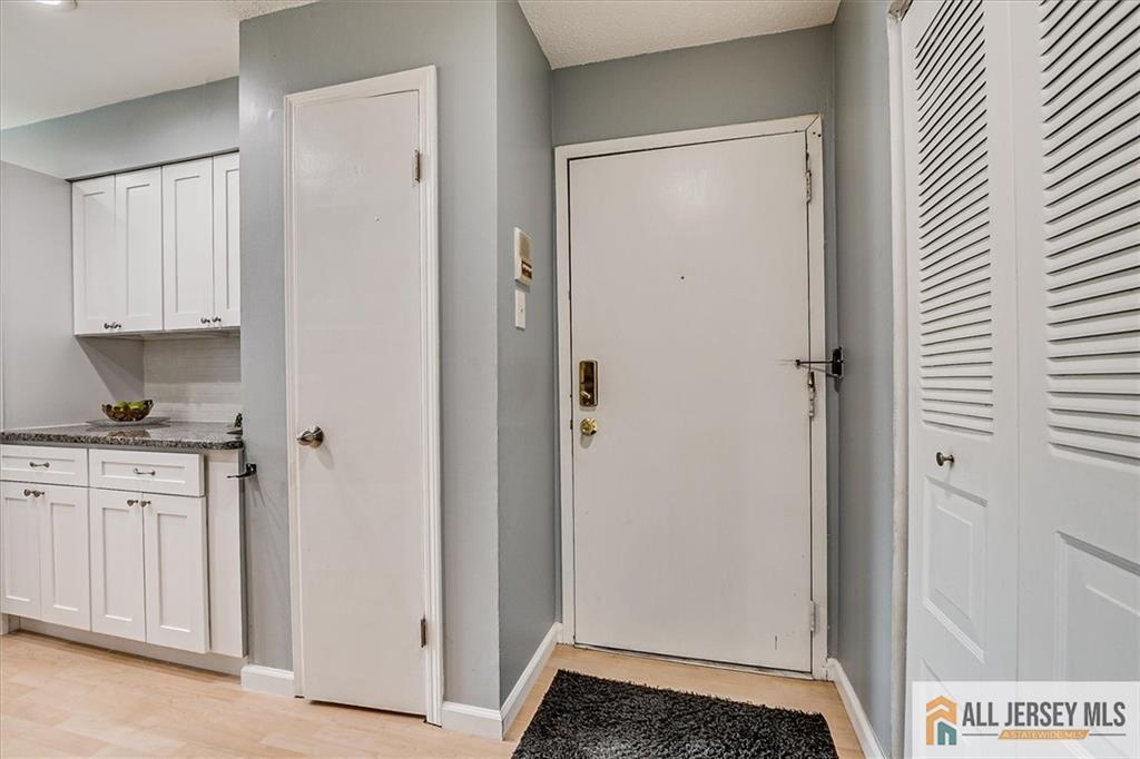 811 Edison Glen Terrace 811 Image 3