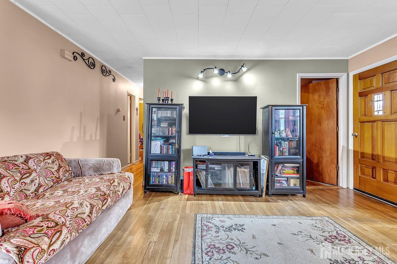 22 Westbury Road, Iselin, NJ, 08830 image 7