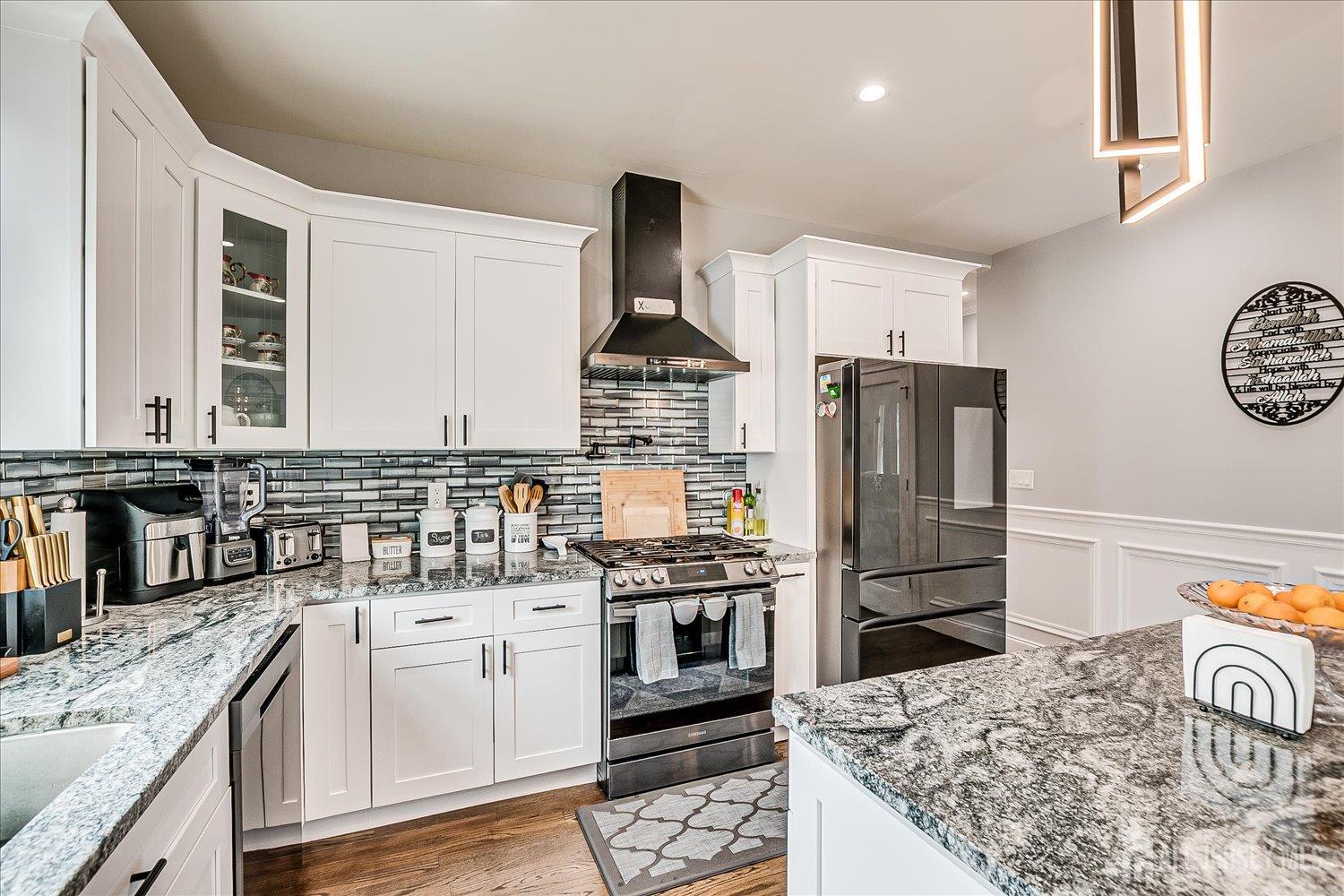 68 Dewey Avenue, Colonia, NJ, 07067 image 22