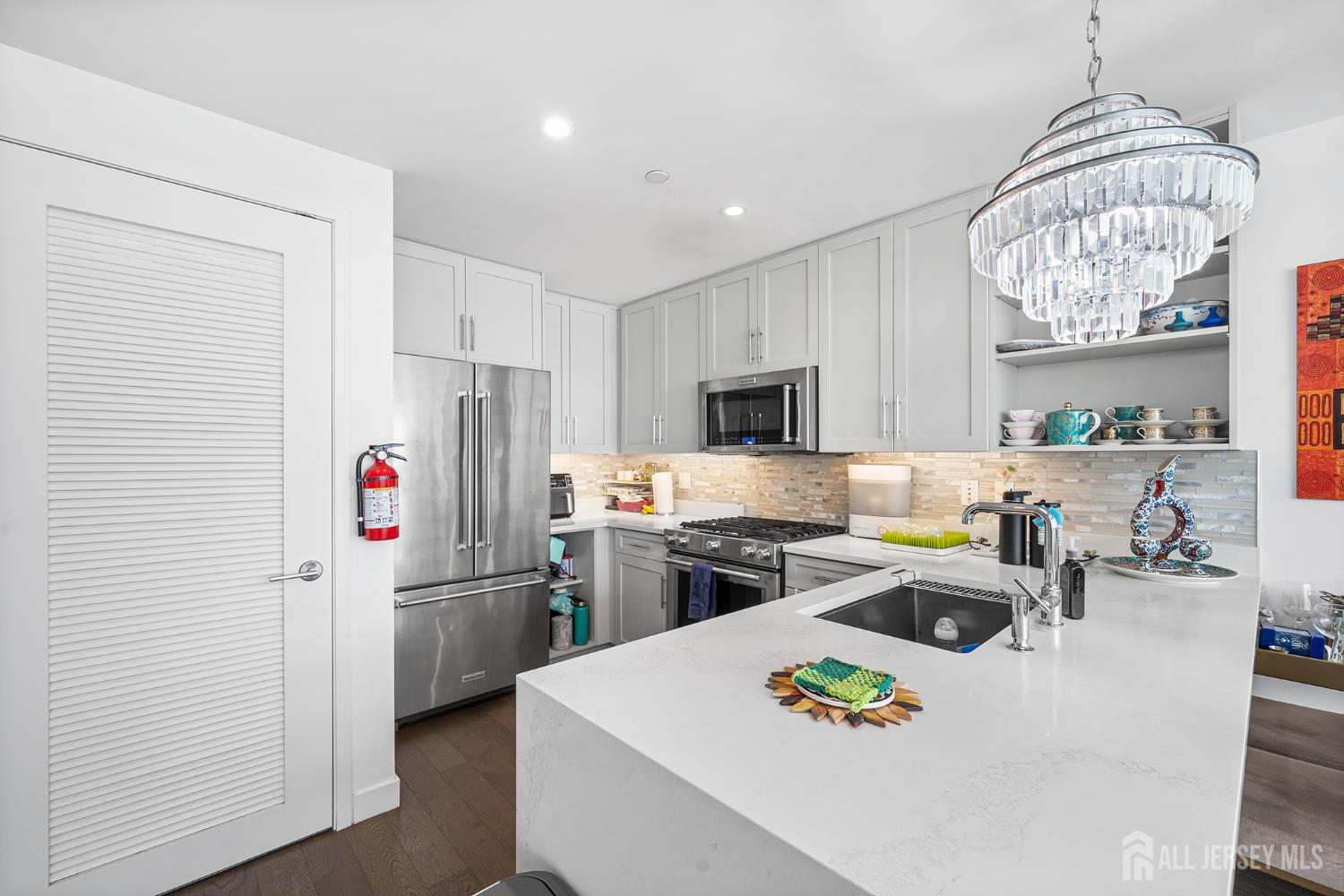 800 Ave At Port Imperial Boulevard 508 Image 3
