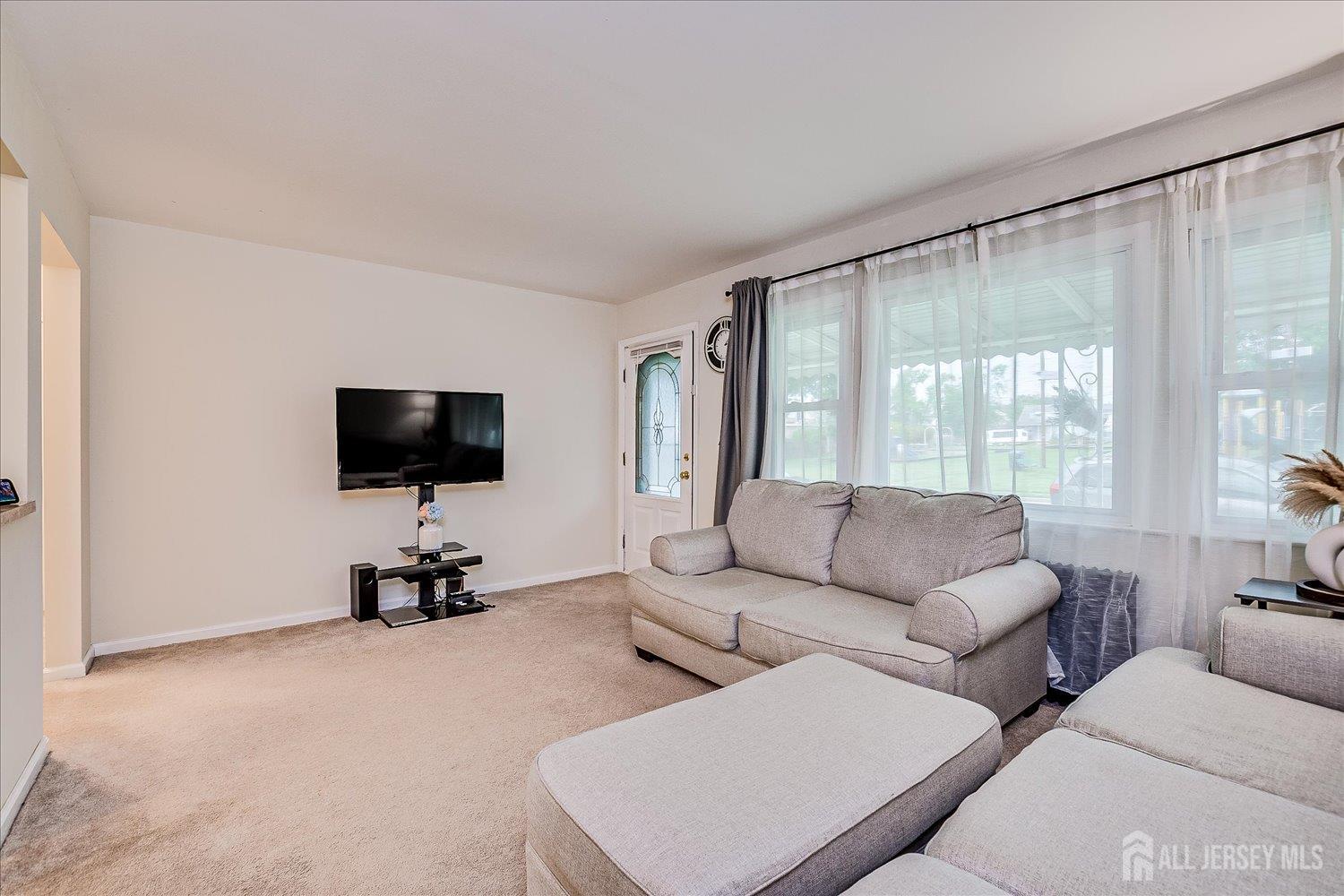 54 Holly Street, Port Reading, NJ, 07064 image 9
