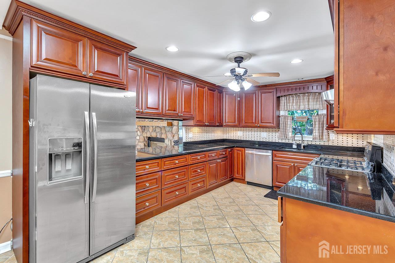 9 Wilkens Drive, Piscataway, NJ, 08854 image 11