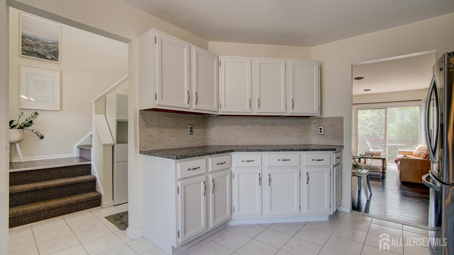 6 Pond Court Image 4