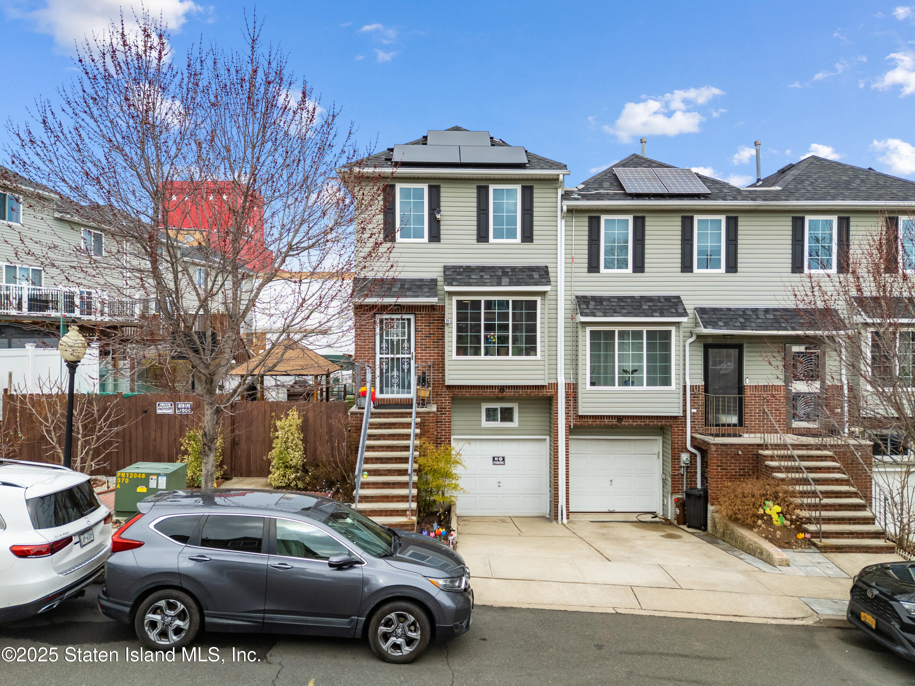 41 Burgundy Loop, Staten Island, NY, 10304