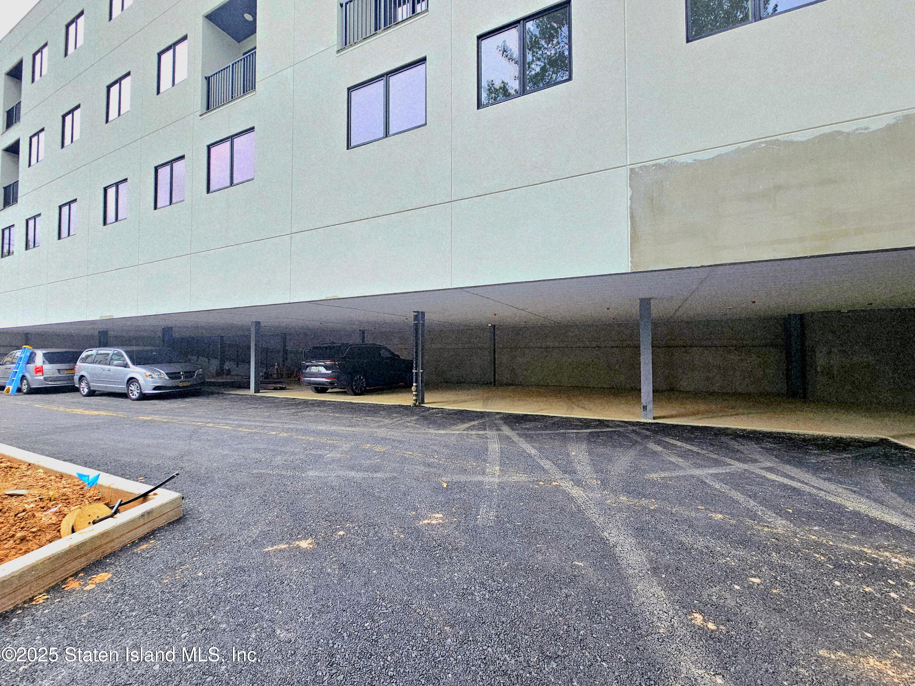 3865 Amboy Rd Road 2b Image 2
