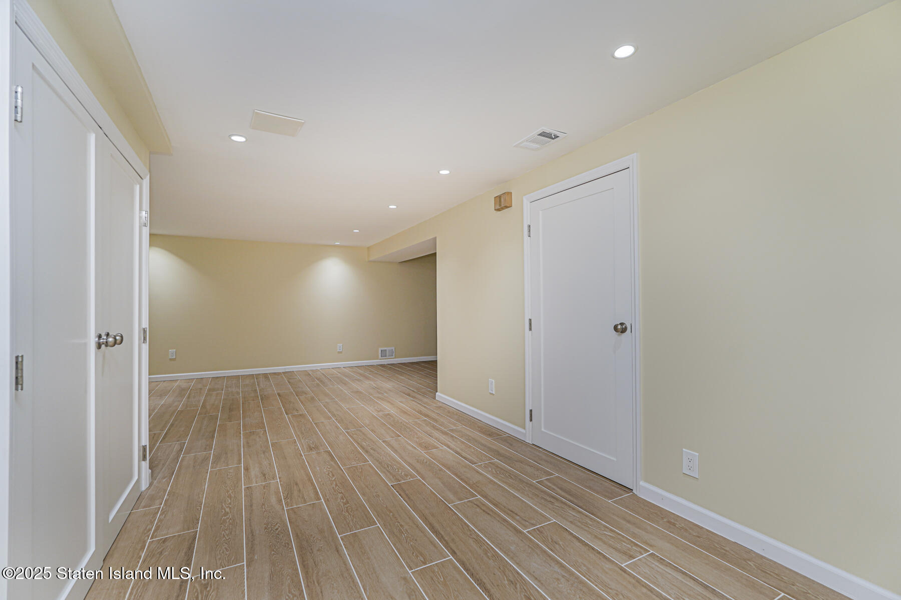 875 Woodrow Road, Staten Island, NY, 10312 image 23