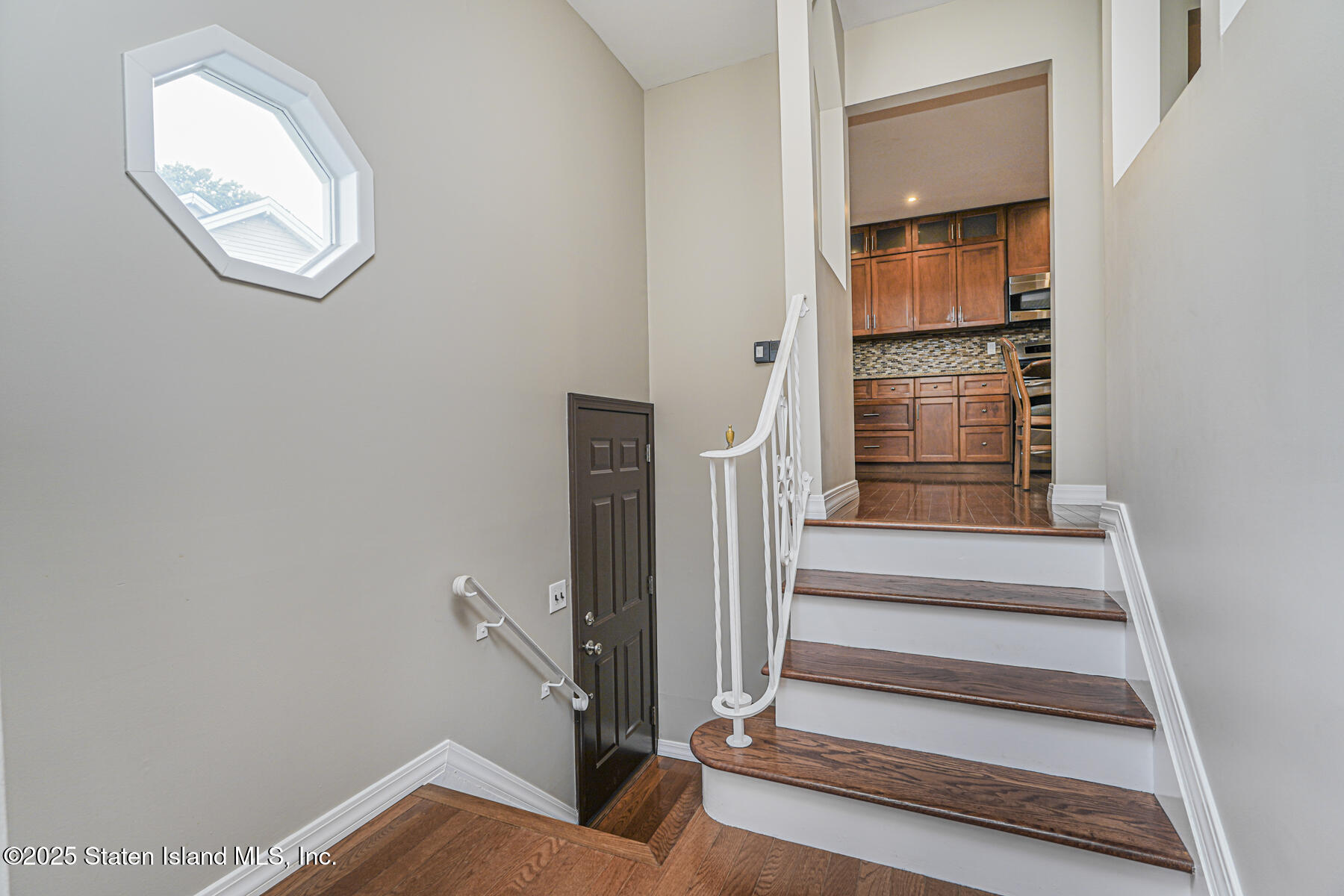 875 Woodrow Road Image 4