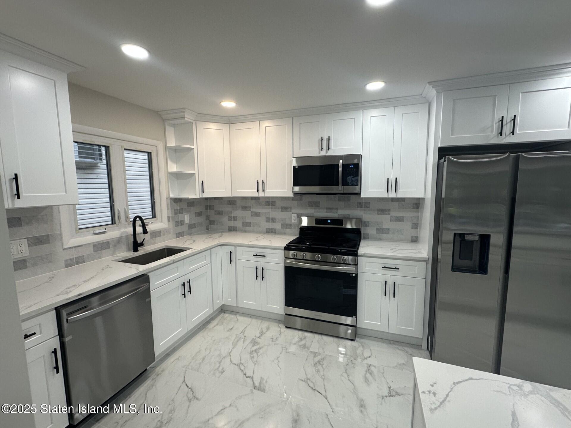 72 Leverett Avenue, Staten Island, NY, 10308 image 8